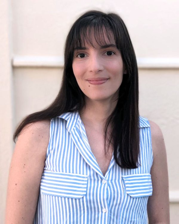 Lisa Léger est une illustratrice freelance basée à Pau, France